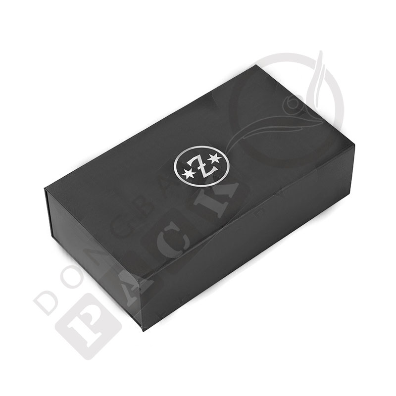 black-magnetic-closure-box-with-inside-print