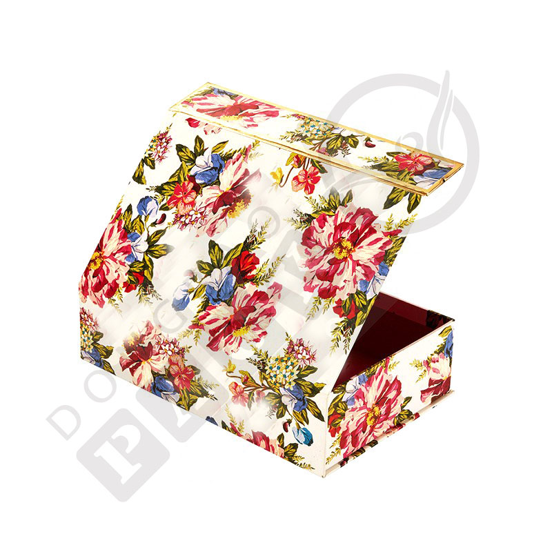 red-flower-print-hinged-box-with-magnetic-closure_