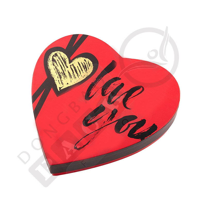 red-love-heart-lid-off-box